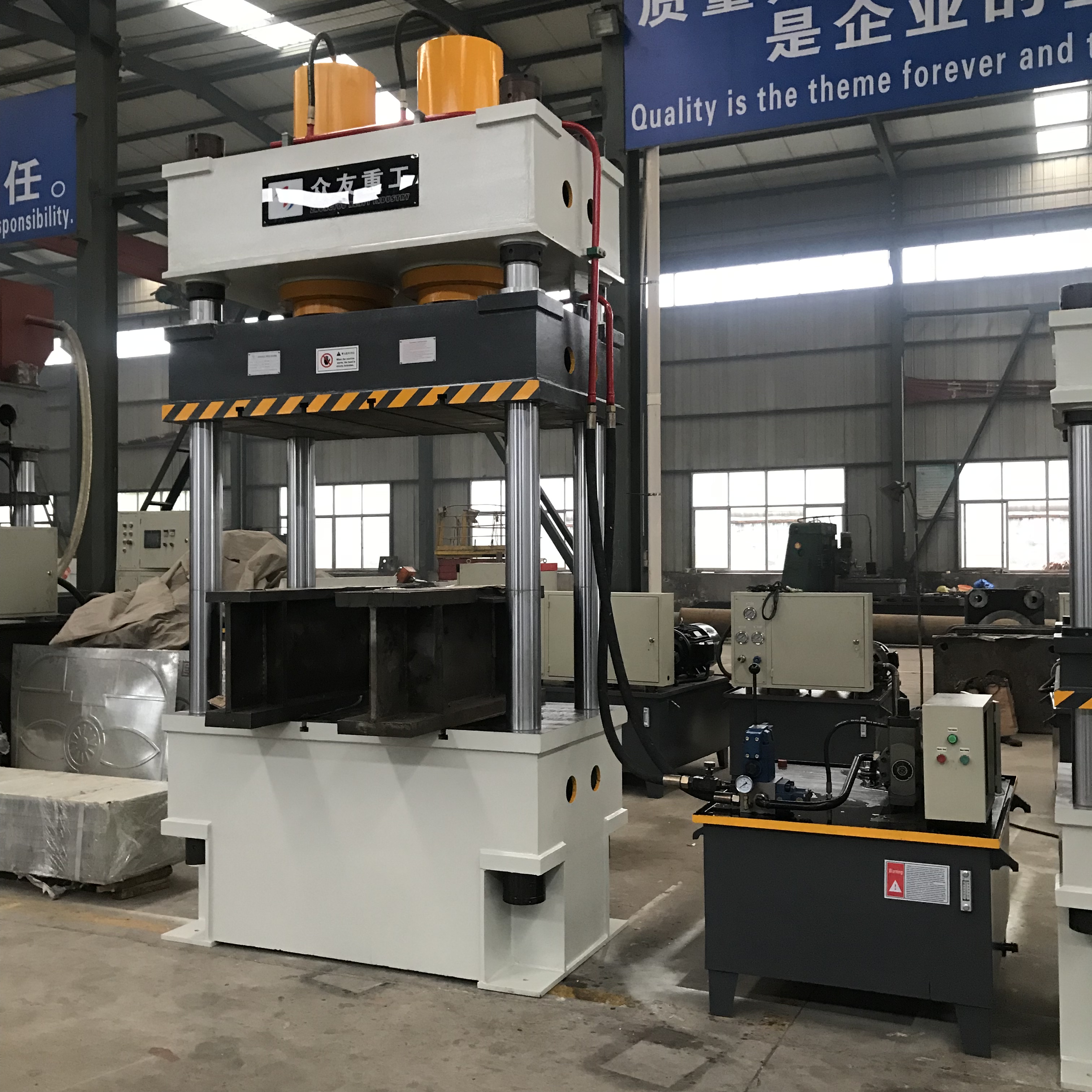 使用四柱油壓機(jī)時(shí)的壓力上不去怎么辦？