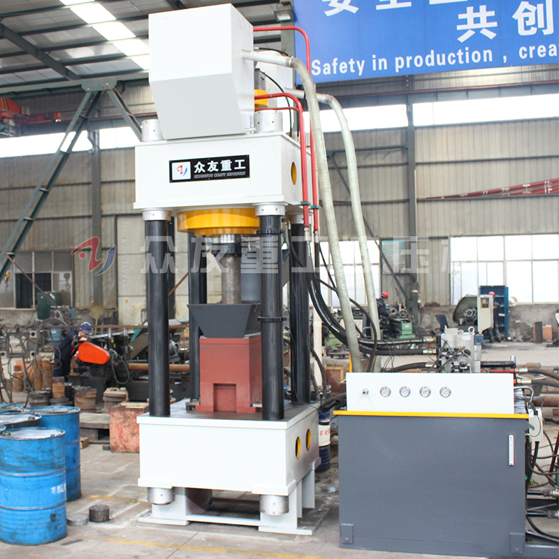 630噸鐵屑?jí)簤K三梁四柱油壓機(jī)堵塞如何清洗