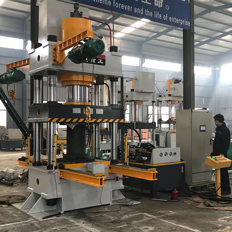 315噸雙移動工作臺四柱液壓機(jī)