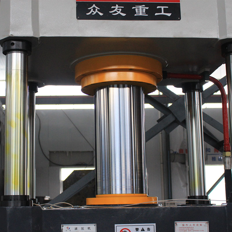 200噸不銹鋼蓋板四柱液壓機(jī)