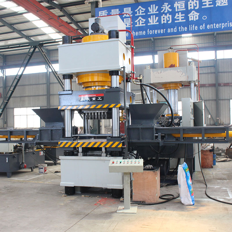 630噸四柱雙色魚餌壓塊機