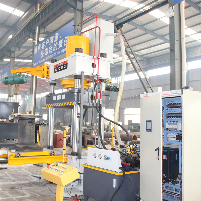 400噸大臺面帶移動(dòng)工作臺液壓機(jī)