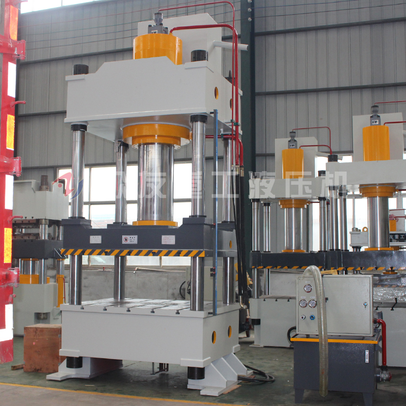 復(fù)合材料熱壓成型油壓機添加液壓油的注意事項