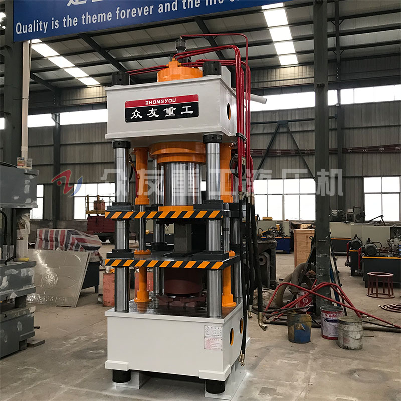 四柱油壓機(jī)上頂缸和下頂缸有哪些區(qū)別？