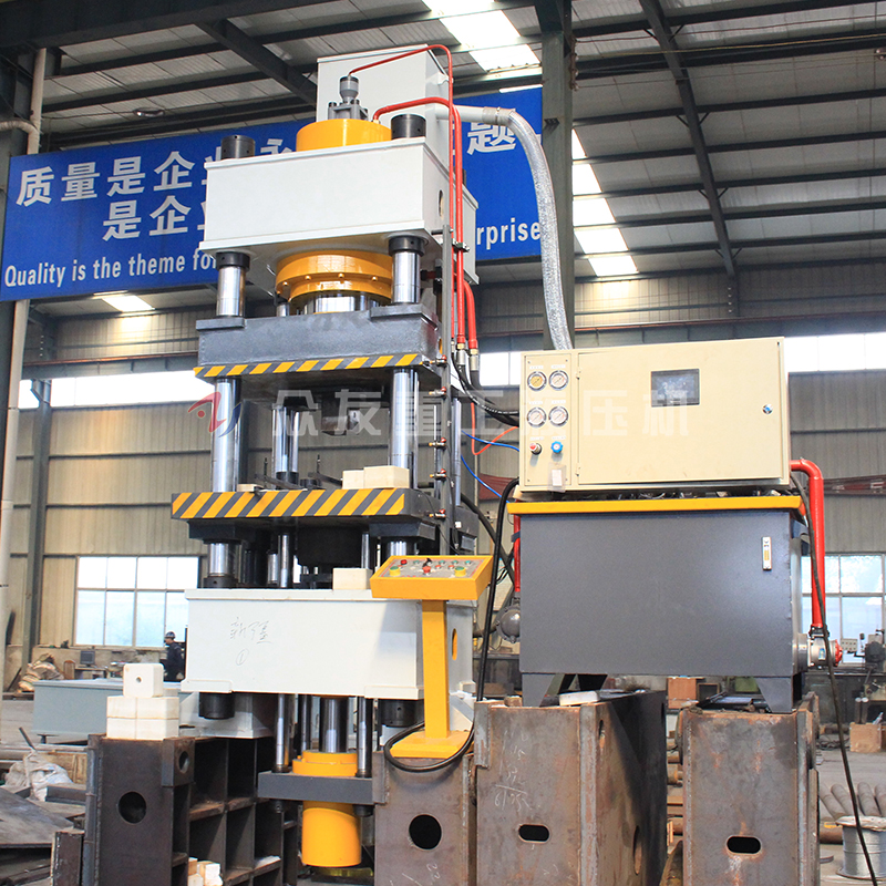 400噸牛羊舔磚液壓機(jī) 400噸鹽磚機(jī) 400t鹽磚壓塊機(jī)